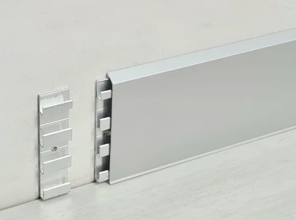 Алюминиевый плинтус Fezard Кабельный ALP-С70 Алюминий 70*10*2500 мм в Салавате