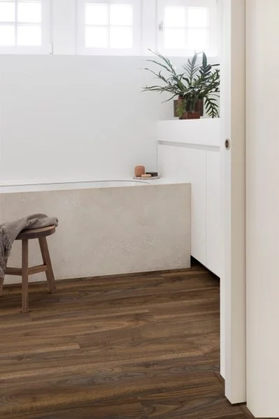 LVT-плитка Moduleo Roots Glue 0.55 English Walnut 20896BE в Салавате