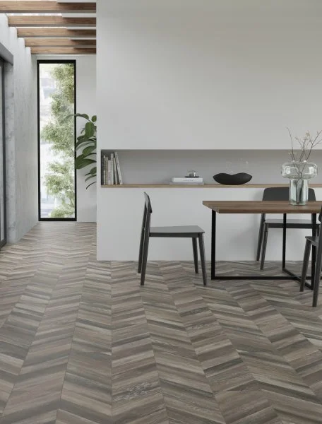 Ламинат Egger PRO 8/33 4V Large Дуб Кестинкорт Шоколад левая EPL240F4CL в Салавате